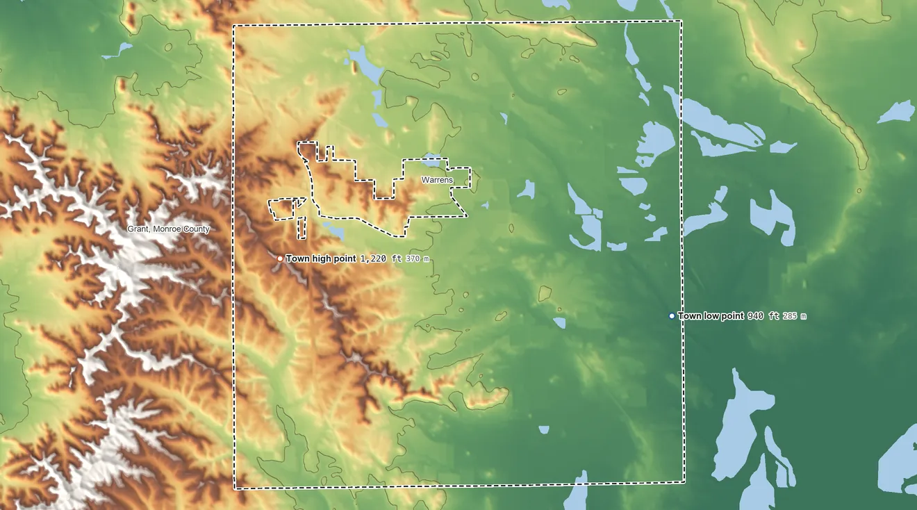 Topographic elevation map of Lincoln, Monroe County, Wisconsin, shaded from 940 ft on the east side to 1,220 ft on the west side
