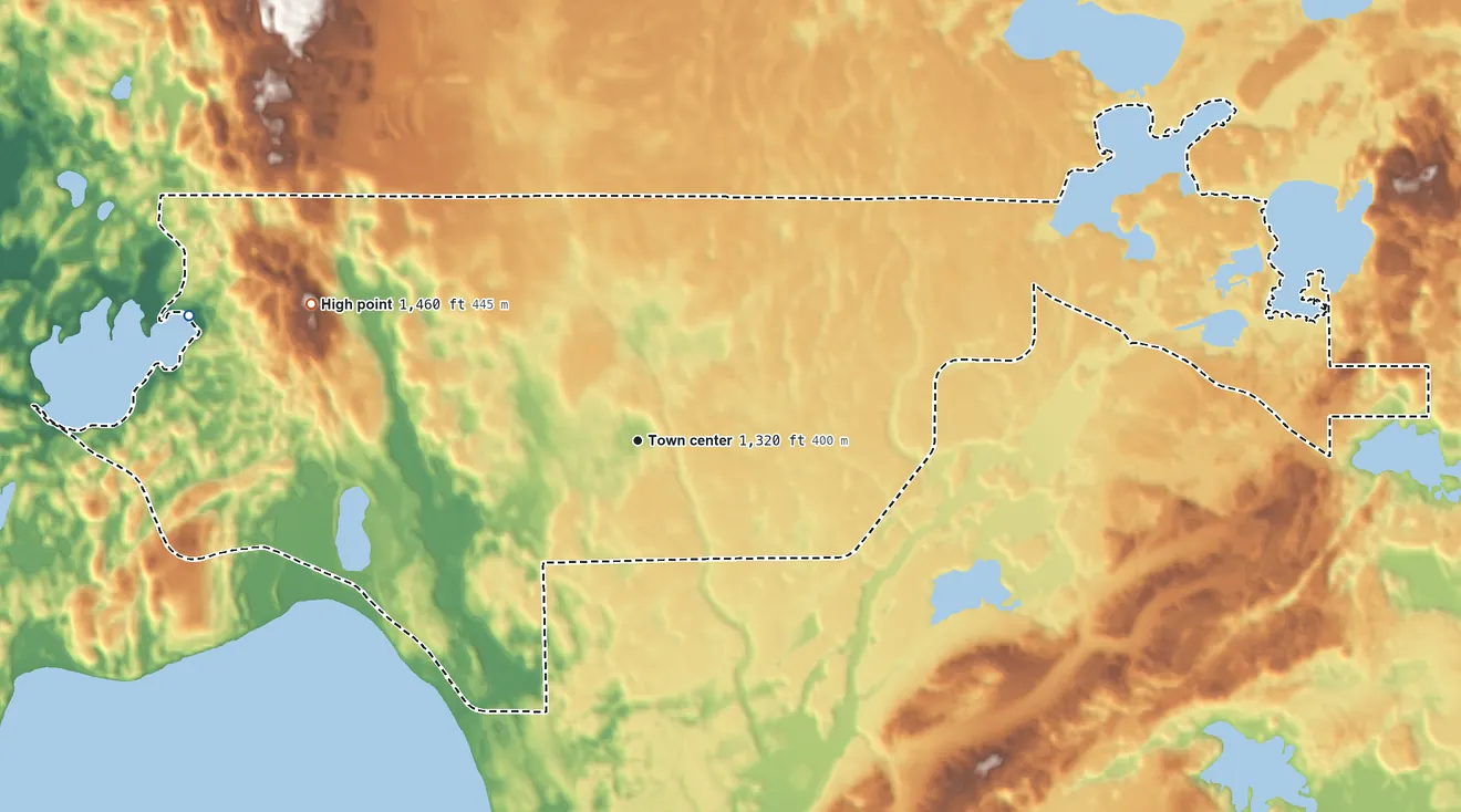 Topographic elevation map of Little Round Lake, Wisconsin, shaded from 1,270 ft on the west side to 1,460 ft on the northwest side