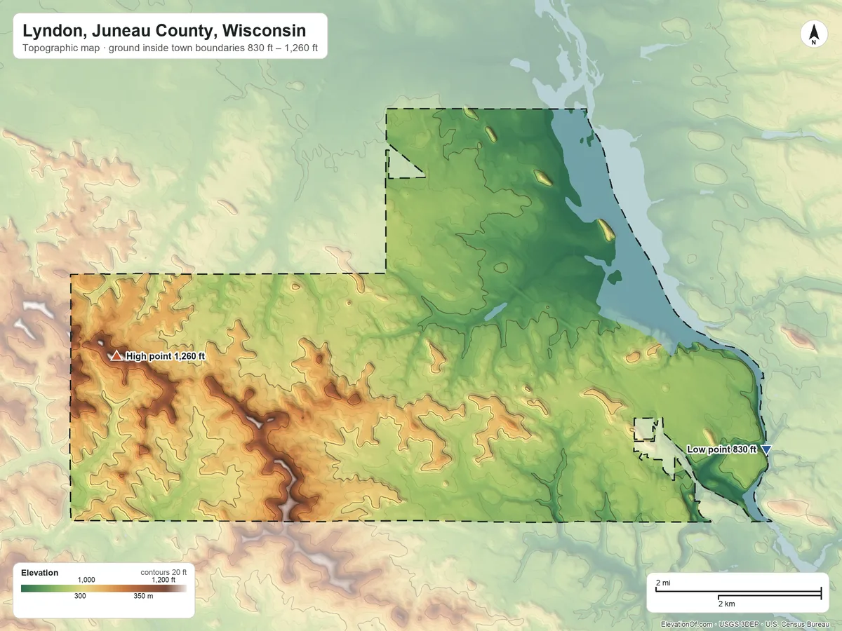 Topographic elevation map of Lyndon, Juneau County, Wisconsin, shaded from 830 ft on the east side to 1,260 ft on the west side