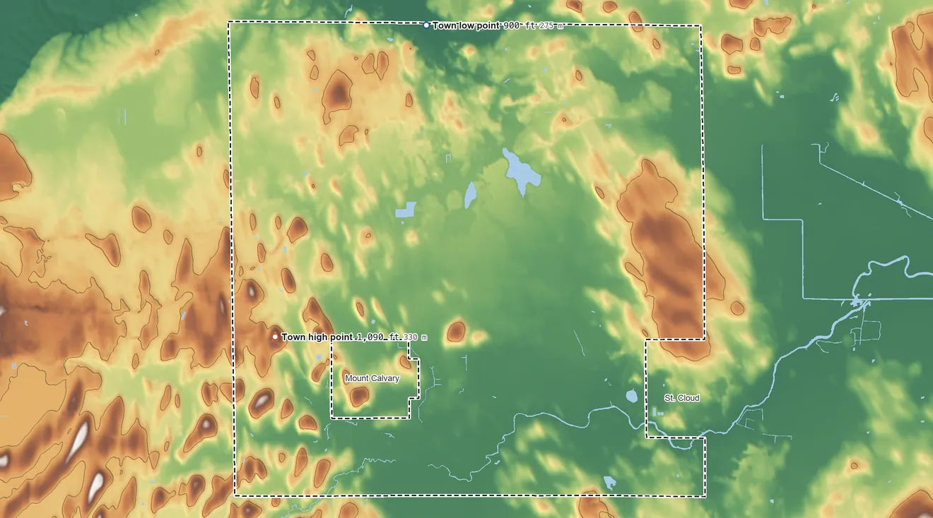 Topographic elevation map of Town of Marshfield, Wisconsin, shaded from 900 ft on the north side to 1,090 ft on the west side