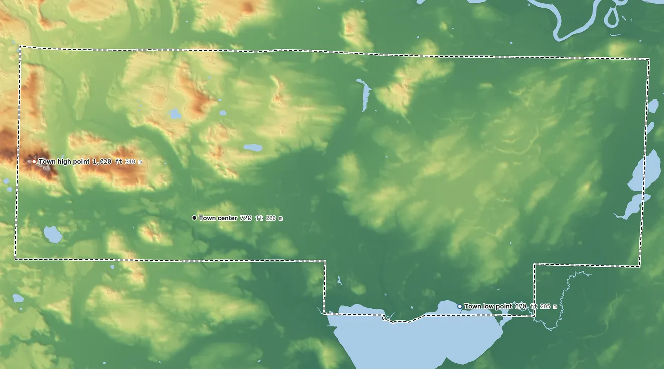 Topographic elevation map of Middle Inlet, Wisconsin, shaded from 670 ft on the east side to 1,020 ft on the west side