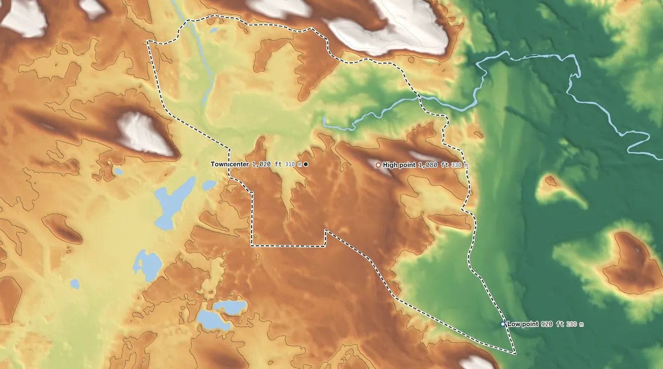 Topographic elevation map of Middle Village, Wisconsin, shaded from 920 ft on the southeast side to 1,080 ft on the east side