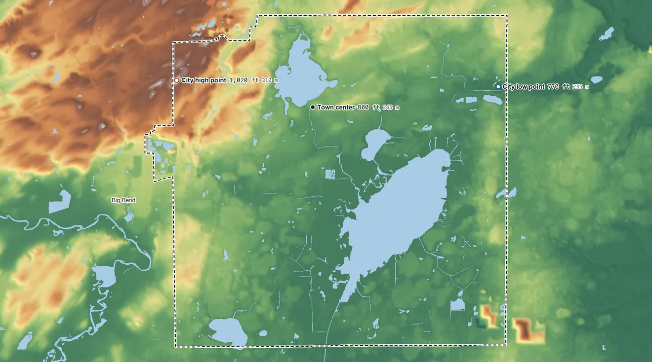 Topographic elevation map of Muskego, Wisconsin, shaded from 770 ft on the east side to 1,020 ft on the west side