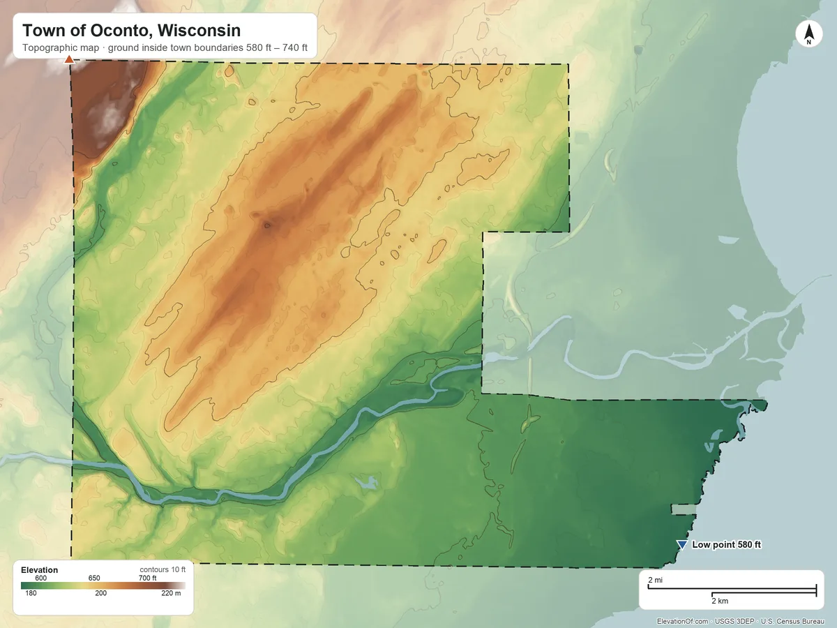 Topographic elevation map of Town of Oconto, Wisconsin, shaded from 580 ft on the southeast side to 740 ft on the northwest side