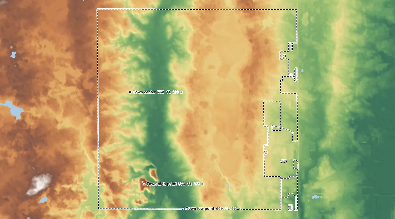 Topographic elevation map of Paris, Wisconsin, shaded from 690 ft on the southeast side to 870 ft on the south side