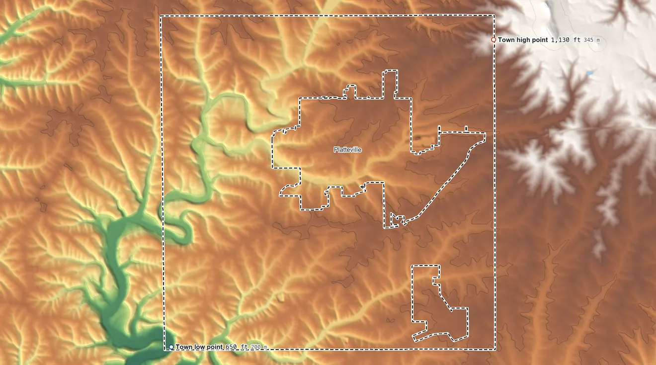 Topographic elevation map of Town of Platteville, Wisconsin, shaded from 650 ft on the southwest side to 1,130 ft on the northeast side