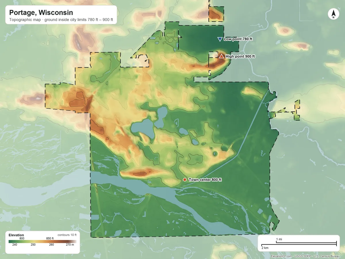 Topographic elevation map of Portage, Wisconsin, shaded from 780 ft on the north side to 900 ft on the north side
