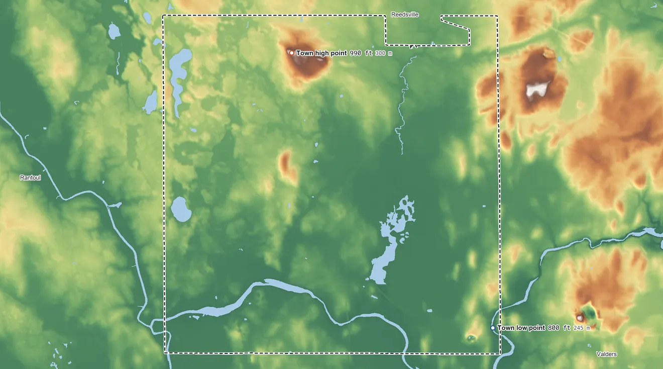 Topographic elevation map of Rockland, Manitowoc County, Wisconsin, shaded from 800 ft on the southeast side to 990 ft on the north side