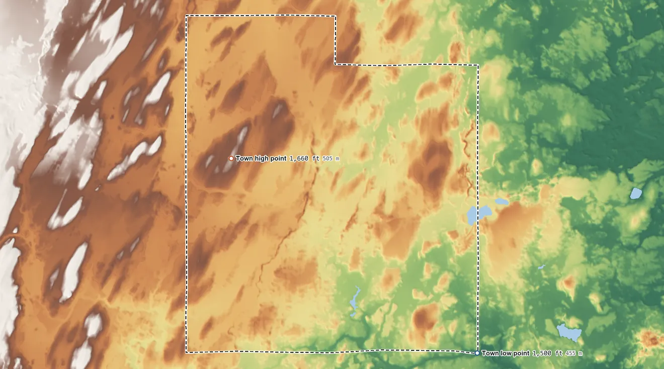 Topographic elevation map of Ross, Wisconsin, shaded from 1,500 ft on the south side to 1,660 ft on the west side