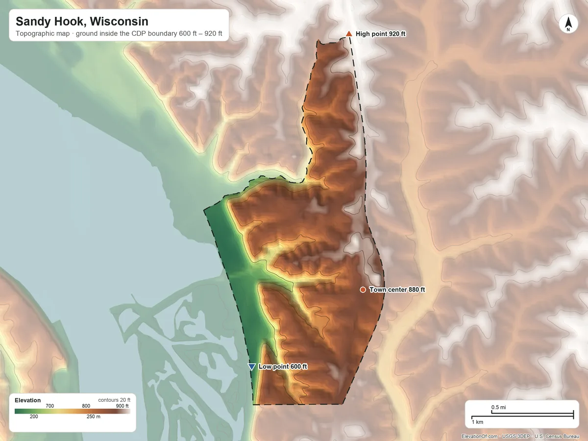Topographic elevation map of Sandy Hook, Wisconsin, shaded from 600 ft on the southwest side to 920 ft on the north side