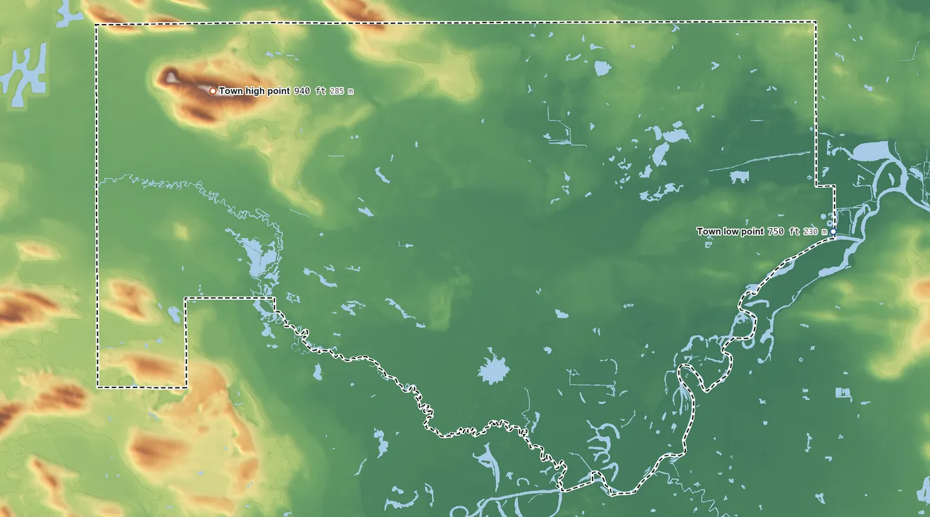 Topographic elevation map of Seneca, Green Lake County, Wisconsin, shaded from 750 ft on the east side to 940 ft on the west side