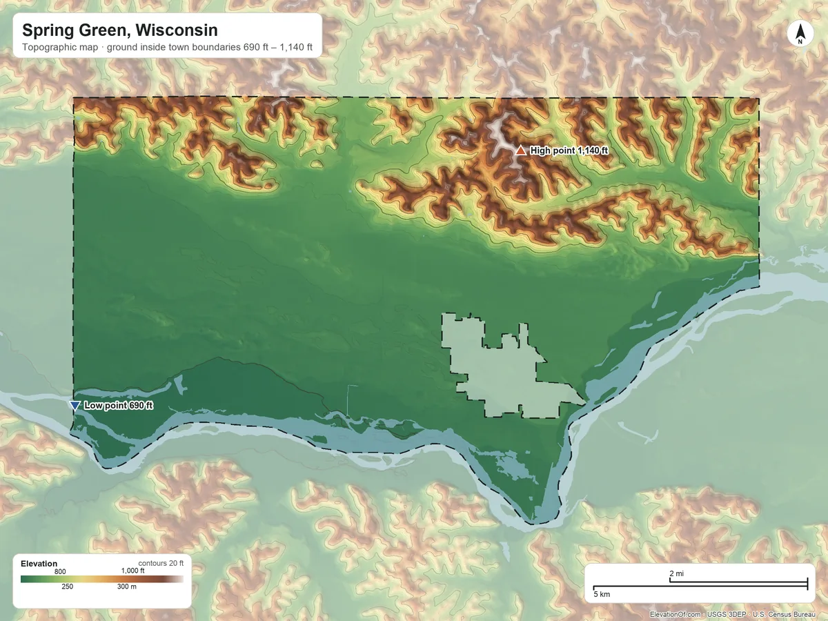 Topographic elevation map of Spring Green, Wisconsin, shaded from 690 ft on the west side to 1,140 ft on the northeast side