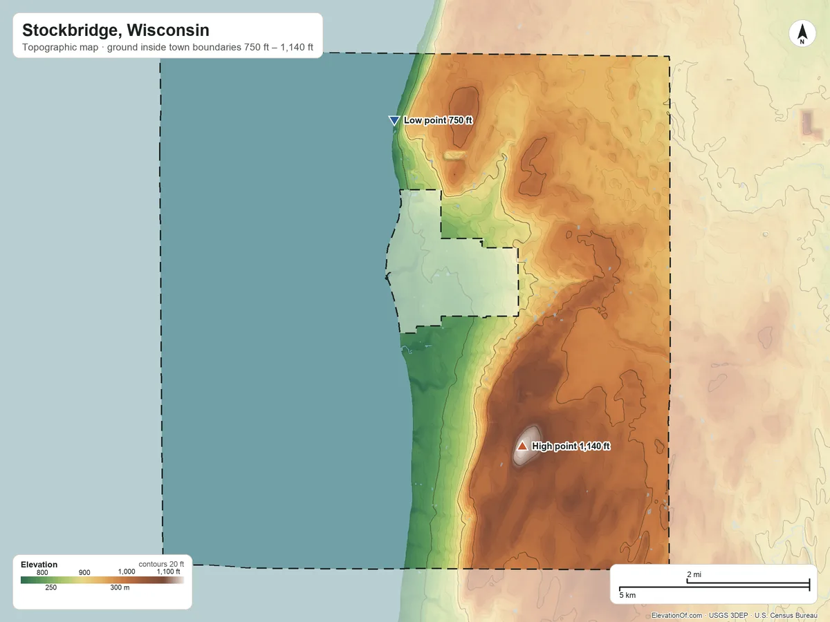 Topographic elevation map of Stockbridge, Wisconsin, shaded from 750 ft on the northwest side to 1,140 ft on the south side