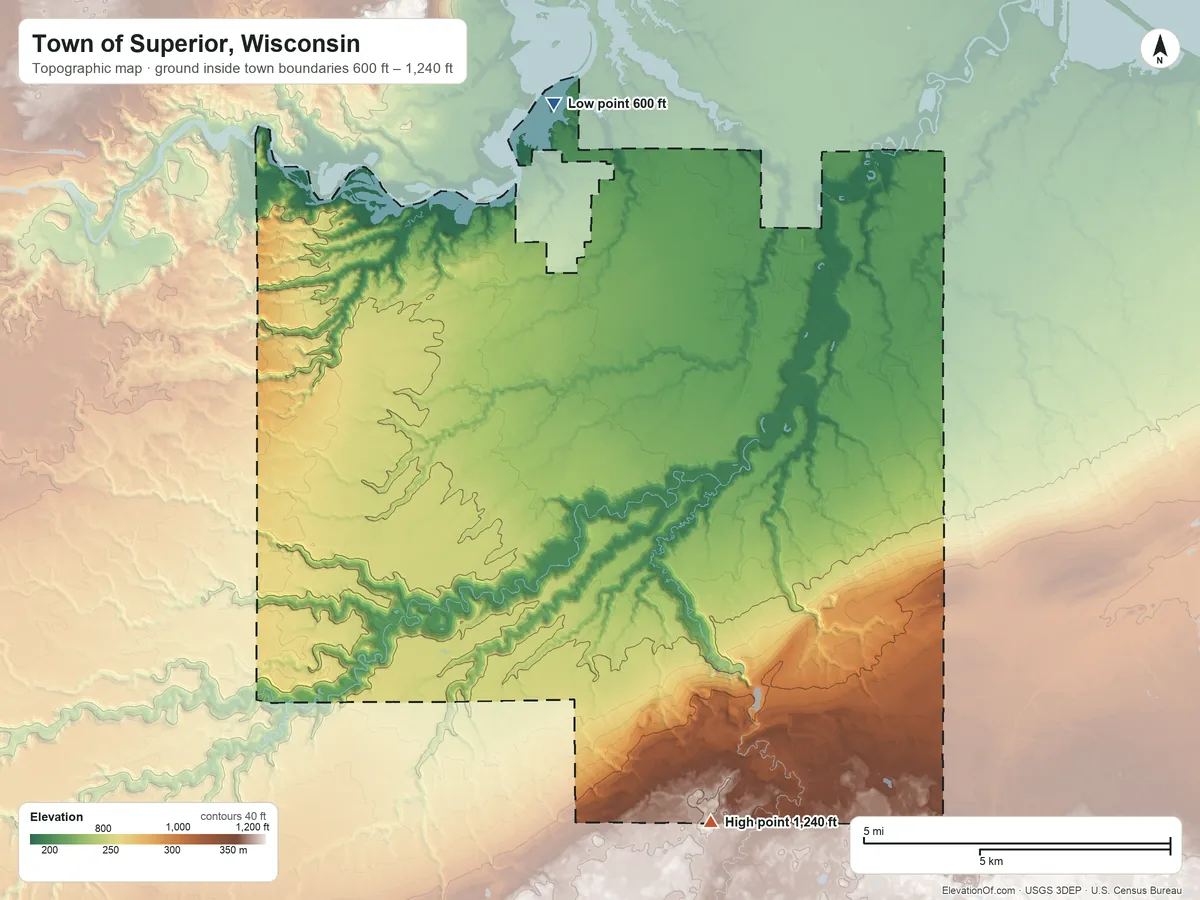 Topographic elevation map of Town of Superior, Wisconsin, shaded from 600 ft on the northwest side to 1,240 ft on the south side