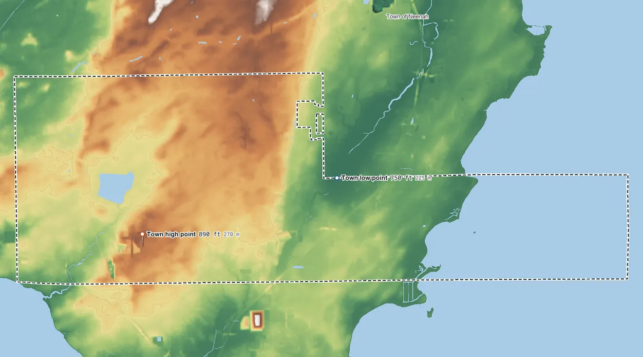 Topographic elevation map of Vinland, Wisconsin, shaded from 750 ft on the east side to 890 ft on the west side