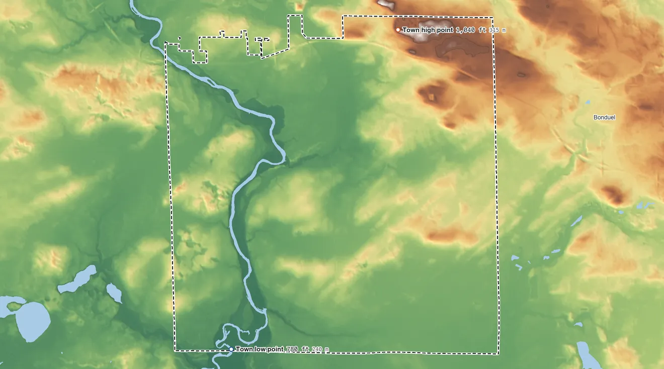 Topographic elevation map of Waukechon, Wisconsin, shaded from 780 ft on the southwest side to 1,040 ft on the north side