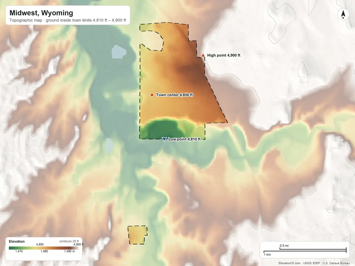 Topographic elevation map of Midwest, Wyoming, shaded from 4,810 ft on the south side to 4,900 ft on the northeast side